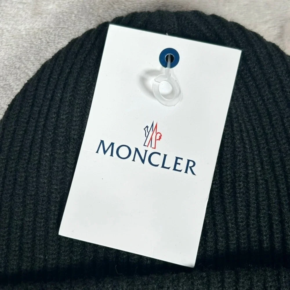 NWT Moncler Berretto Tricot 100% Wool Unisex Beanie Brand New AUTHENTIC Designer - Picture 3 of 8